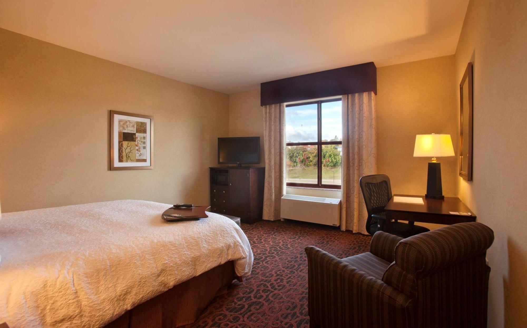 Hampton Inn Marquette-Waterfront Εξωτερικό φωτογραφία