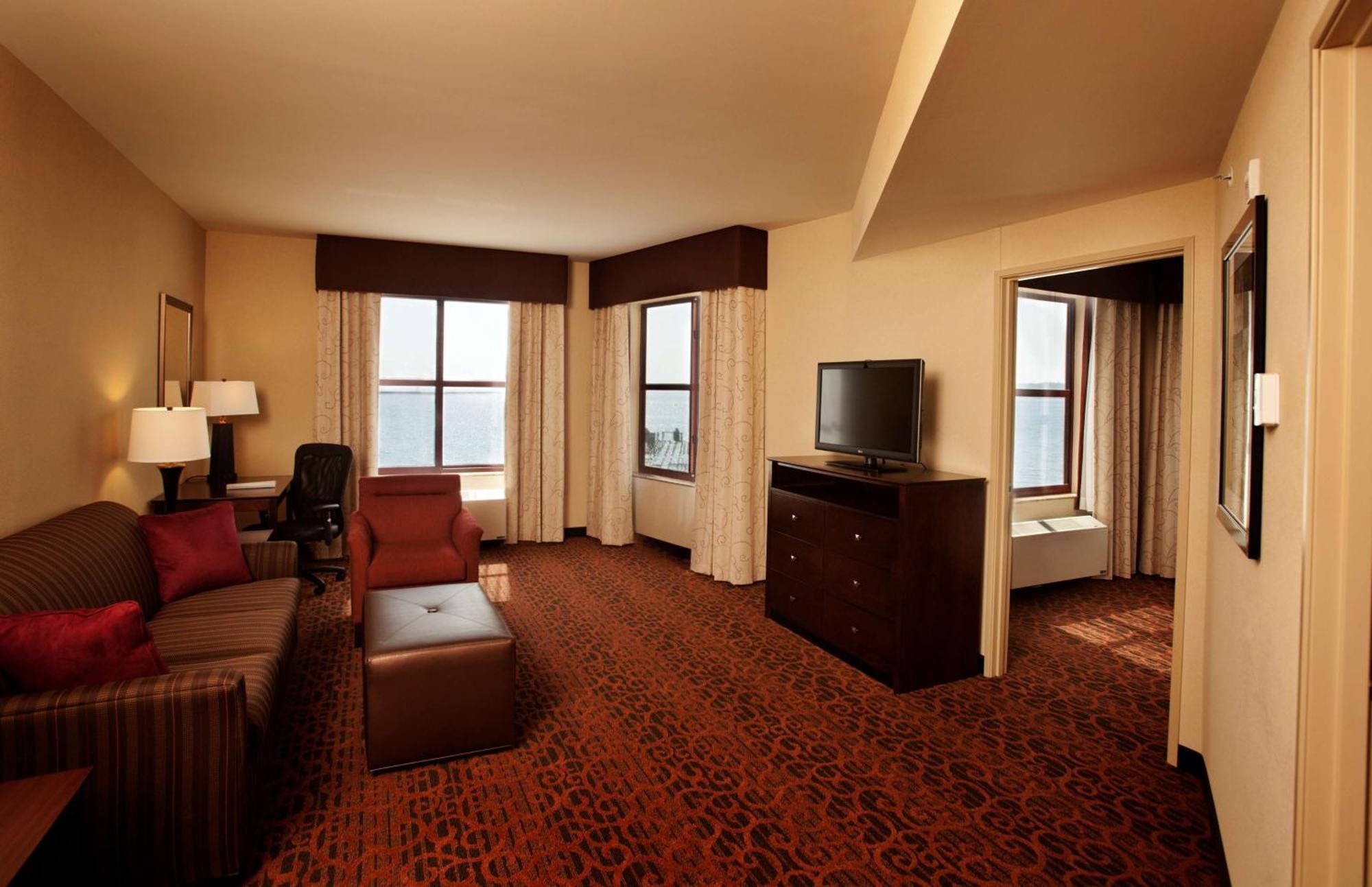 Hampton Inn Marquette-Waterfront Εξωτερικό φωτογραφία
